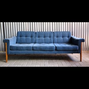 Couch blue Vintage