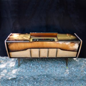 Server Hall Table radiogram