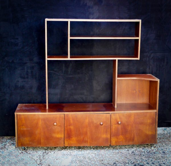 Shelving 28
