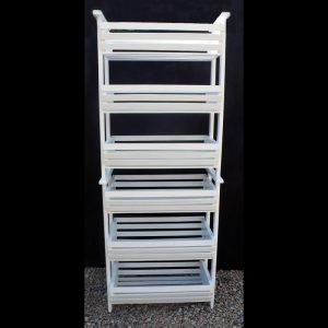 Shelving 32