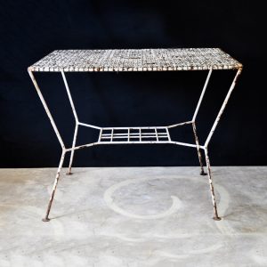 Table Trolley wire outdoor table
