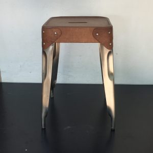 barstool short brown leather top (1)
