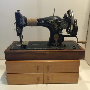 singer sewing machine vintage
