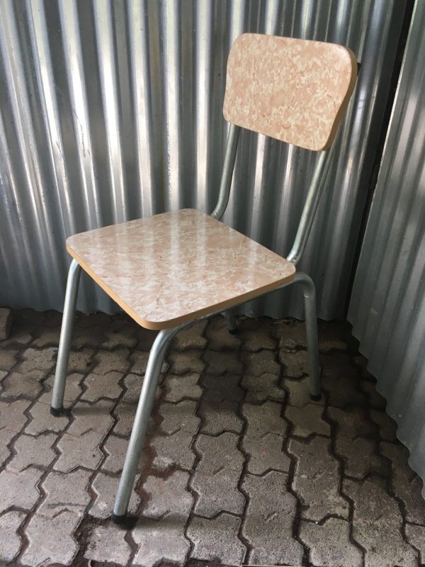 chair formica cream