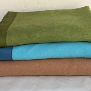 blankets plain