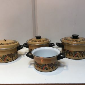 kitchen small cooking pots